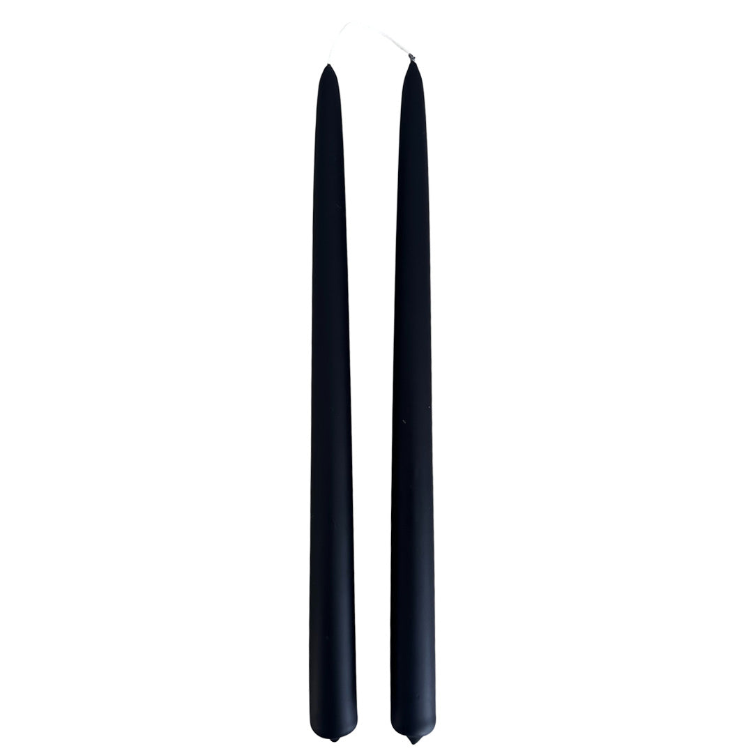 a-pair-of-classic-beeswax-taper-candles-in-noir-black-hue
